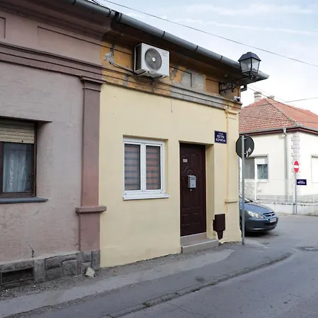 Apartment Center Cozy Novi Sad