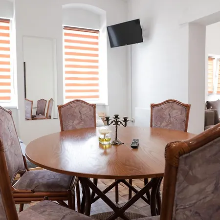 Apartment Center Cozy Novi Sad